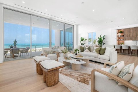 House in Longboat Key, Florida 4 bedrooms, 614.64 sq.m. № 2096218 - photo 19