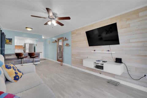 Condominio en alquiler en Plantation, Florida, 1 dormitorio, 61.32 m2 № 2030499 - foto 5