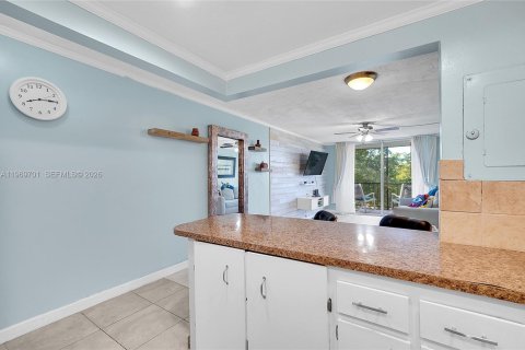 Condominio en alquiler en Plantation, Florida, 1 dormitorio, 61.32 m2 № 2030499 - foto 10