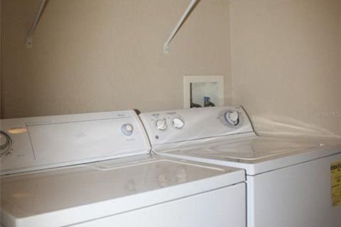 Condo in Orlando, Florida, 1 bedroom № 2091780 - photo 13