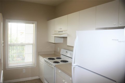 Condo in Orlando, Florida, 1 bedroom № 2091780 - photo 12