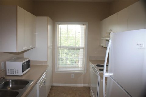 Condo in Orlando, Florida, 1 bedroom № 2091780 - photo 11