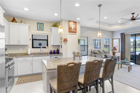 House in Sarasota, Florida 2 bedrooms, 132.11 sq.m. № 1801773 - photo 12