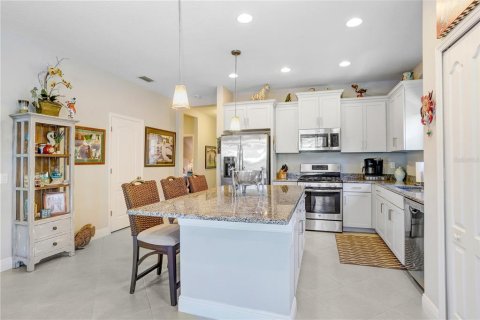 House in Sarasota, Florida 2 bedrooms, 132.11 sq.m. № 1801773 - photo 11