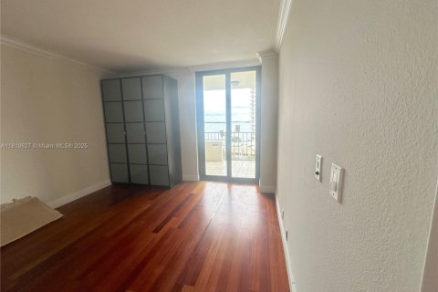 Condo in Miami, Florida, 1 bedroom  № 2194086 - photo 24