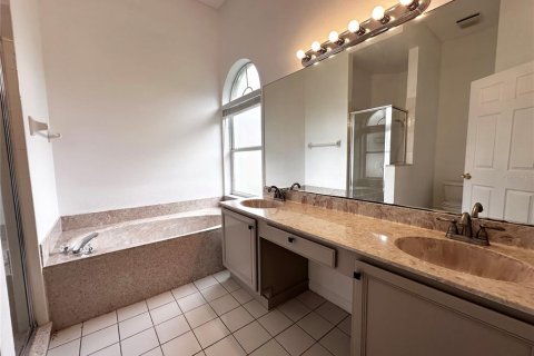 Casa en alquiler en Oviedo, Florida, 4 dormitorios, 187.2 m2 № 1919631 - foto 17