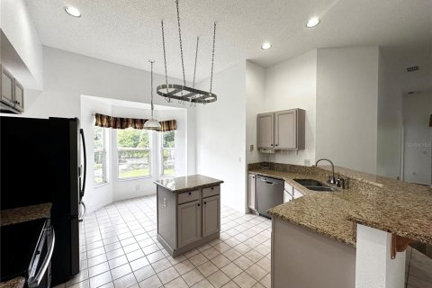 Casa en alquiler en Oviedo, Florida, 4 dormitorios, 187.2 m2 № 1919631 - foto 4