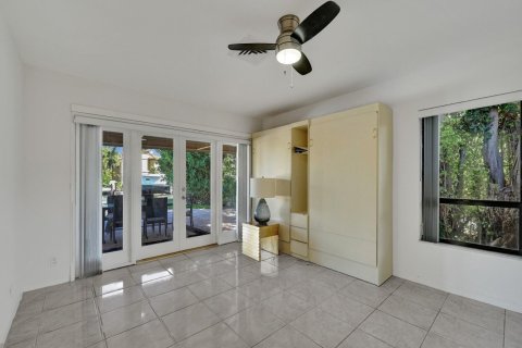 Casa en alquiler en Fort Lauderdale, Florida, 3 dormitorios, 200.58 m2 № 1041062 - foto 1