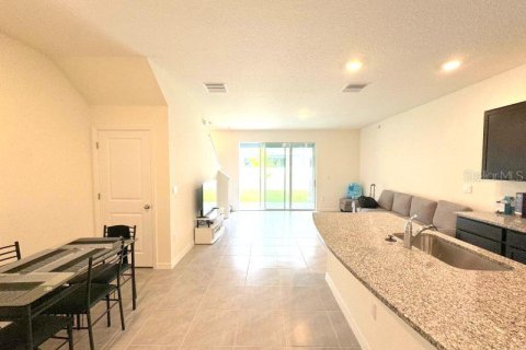 Touwnhouse à vendre à Wesley Chapel, Floride: 3 chambres, 155.43 m2 № 1652065 - photo 4