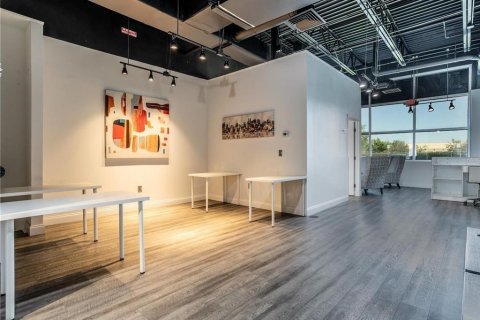 Propiedad comercial en alquiler en Orlando, Florida, 93.46 m2 № 1849495 - foto 17