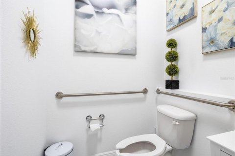 Propiedad comercial en alquiler en Orlando, Florida, 93.46 m2 № 1849495 - foto 10
