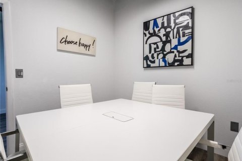 Propiedad comercial en alquiler en Orlando, Florida, 93.46 m2 № 1849495 - foto 18