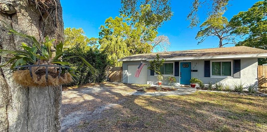 Casa en Saint Petersburg, Florida 3 dormitorios, 124.86 m2 № 1576353