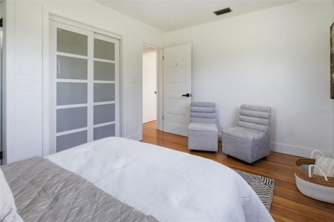 House in Orlando, Florida 3 bedrooms, 120.77 sq.m. № 2149823 - photo 9