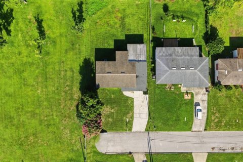 House in Orlando, Florida 3 bedrooms, 120.77 sq.m. № 2149823 - photo 19