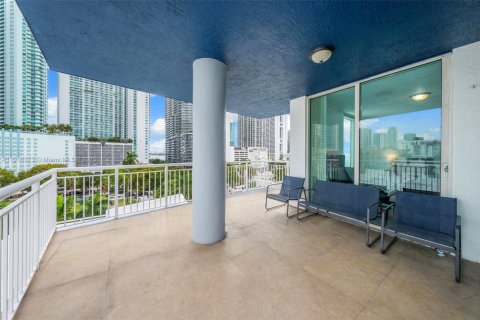 Condo in Miami, Florida, 3 bedrooms  № 1973195 - photo 4