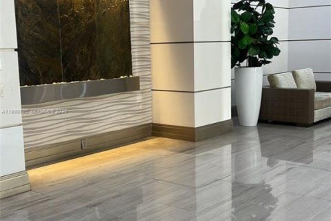 Купить кондоминиум в Санни-Айлс-Бич, Флорида 1 спальня, 92.9м2, № 2044115 - фото 5