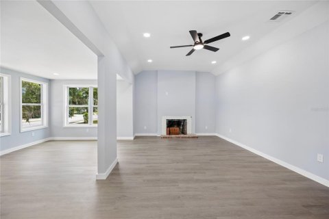 Villa ou maison à louer à Clermont, Floride: 4 chambres, 191.84 m2 № 2388997 - photo 5