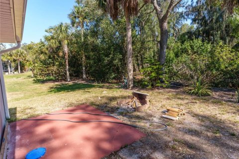 House in Port Richey, Florida 2 bedrooms, 127.28 sq.m. № 2166276 - photo 16
