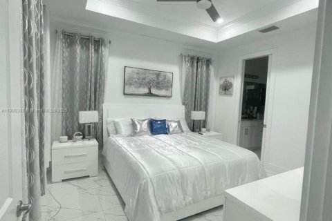 Villa ou maison à vendre à Naples, Floride: 3 chambres № 2053987 - photo 5