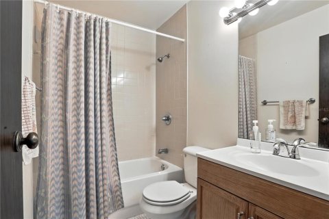Condominio en venta en Gainesville, Florida, 3 dormitorios, 114.08 m2 № 1894722 - foto 11