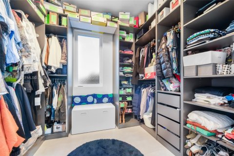 Купить таунхаус в Майами, Флорида 4 спальни, 215.9м2, № 2035081 - фото 15