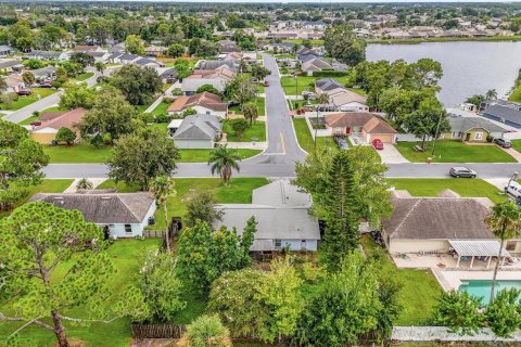 Casa en venta en Kissimmee, Florida, 3 dormitorios, 116.78 m2 № 1904127 - foto 9