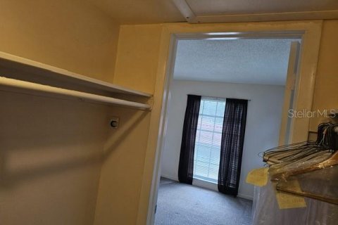 Condo in Largo, Florida, 2 bedrooms № 2378304 - photo 19