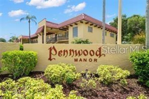 Condo in Largo, Florida, 2 bedrooms № 2378304 - photo 6