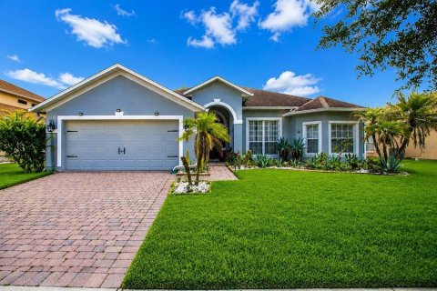 Villa ou maison à Kissimmee, Floride 3 chambres, 181.16 m2 № 2342203