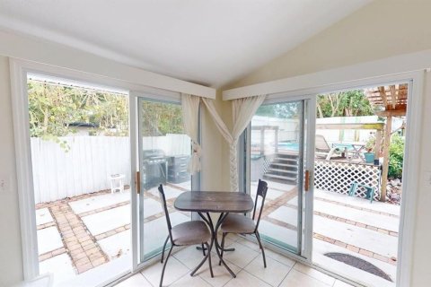 Villa ou maison à vendre à Sarasota, Floride: 2 chambres, 94.39 m2 № 2130914 - photo 22