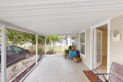 Villa ou maison à vendre à Sarasota, Floride: 2 chambres, 94.39 m2 № 2130914 - photo 15