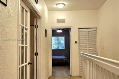 Touwnhouse à vendre à Tamarac, Floride: 3 chambres, 132.66 m2 № 1953030 - photo 12