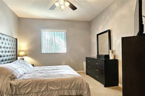 Touwnhouse à vendre à Tamarac, Floride: 3 chambres, 132.66 m2 № 1953030 - photo 13