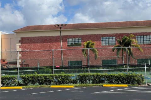 Снять в аренду кондоминиум в Бока-Ратон, Флорида 1 спальня, 66.89м2, № 2035082 - фото 27