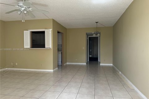 Снять в аренду кондоминиум в Бока-Ратон, Флорида 1 спальня, 66.89м2, № 2035082 - фото 7