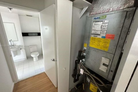 Copropriété à vendre à Miami, Floride: 59.27 m2 № 2042040 - photo 13