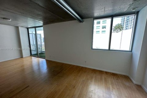 Copropriété à vendre à Miami, Floride: 59.27 m2 № 2042040 - photo 10