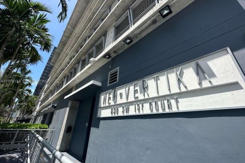 Copropriété à vendre à Miami, Floride: 59.27 m2 № 2042040 - photo 2