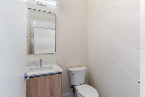 Touwnhouse à louer à Tampa, Floride: 4 chambres, 199.09 m2 № 2415423 - photo 12