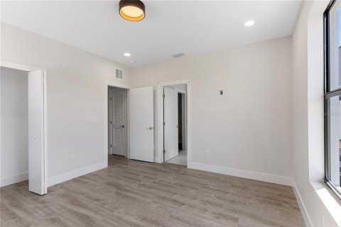Touwnhouse à louer à Tampa, Floride: 4 chambres, 199.09 m2 № 2415423 - photo 14