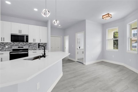 Villa ou maison à vendre à Kissimmee, Floride: 4 chambres, 206.61 m2 № 2295232 - photo 9