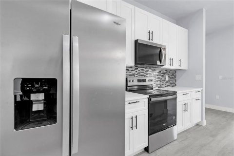 Villa ou maison à vendre à Kissimmee, Floride: 4 chambres, 206.61 m2 № 2295232 - photo 14