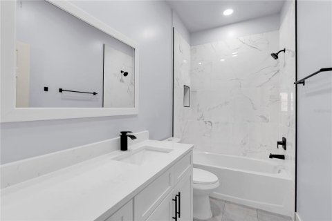 Villa ou maison à vendre à Kissimmee, Floride: 4 chambres, 206.61 m2 № 2295232 - photo 21