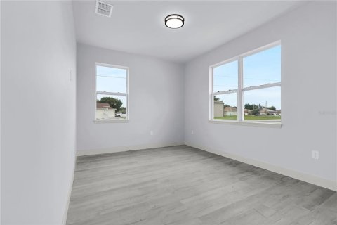 Villa ou maison à vendre à Kissimmee, Floride: 4 chambres, 206.61 m2 № 2295232 - photo 4