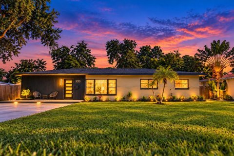 Villa ou maison à Saint Petersburg, Floride 3 chambres, 142.42 m2 № 2406844