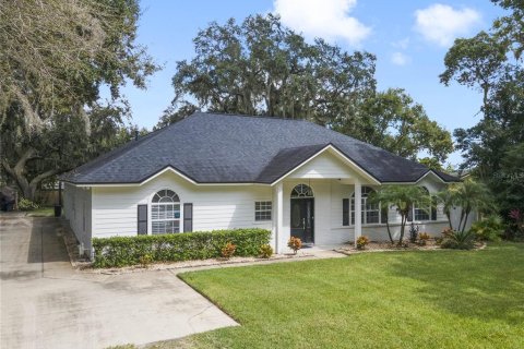 House in Windermere, Florida 4 bedrooms, 314.94 sq.m. № 2104586 - photo 3