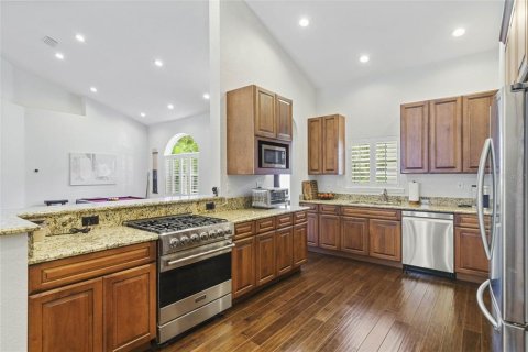 House in Windermere, Florida 4 bedrooms, 314.94 sq.m. № 2104586 - photo 14