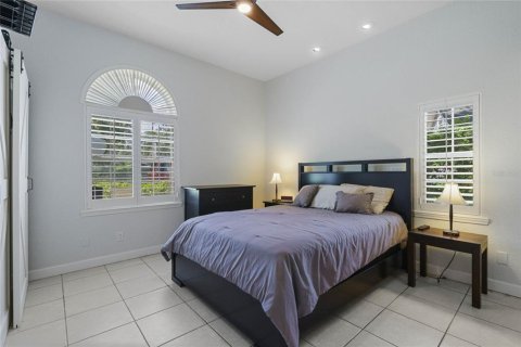 House in Windermere, Florida 4 bedrooms, 314.94 sq.m. № 2104586 - photo 21