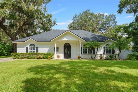 House in Windermere, Florida 5 bedrooms, 314.94 sq.m. № 2104586